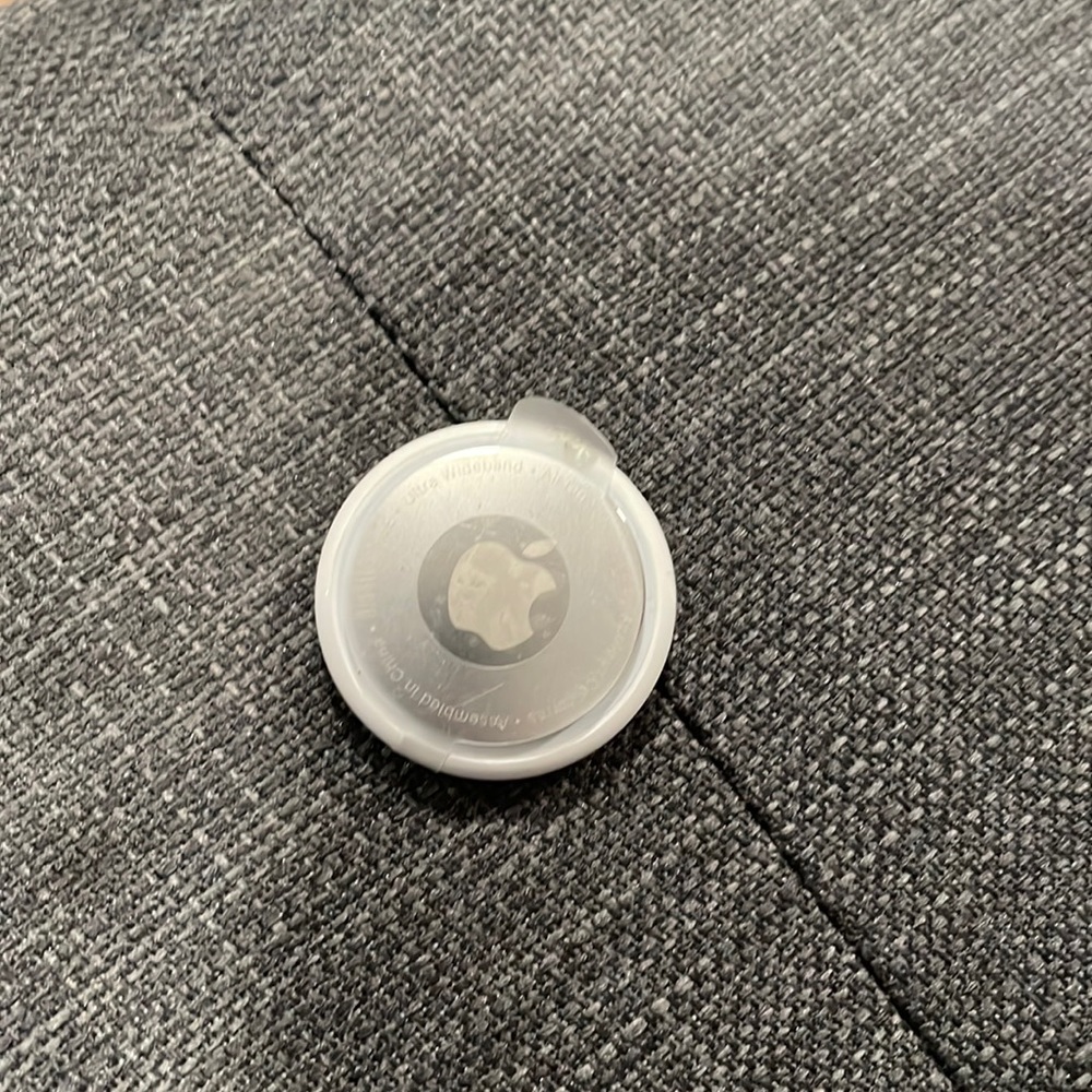 Apple air tag